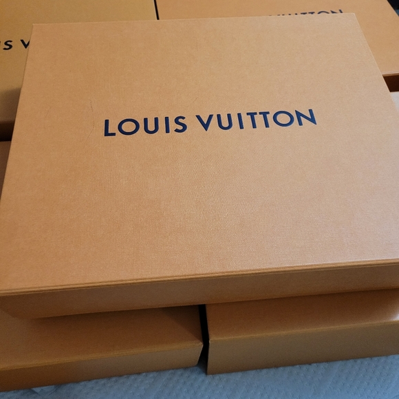 Louis Vuitton Boxes 5 pcs - Picture 2 of 10